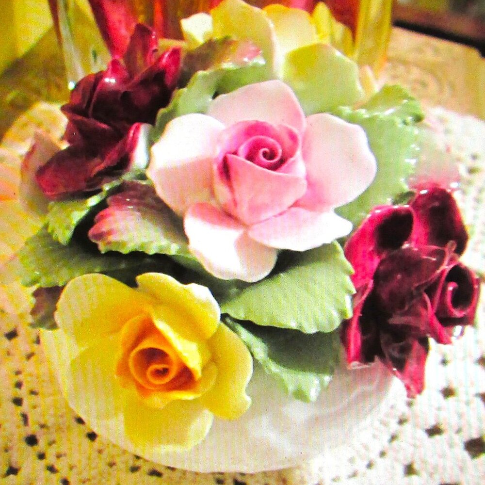 Antique/Vtg 1930's-1950's Aynsley fine bone china modeled bouquet,gift
